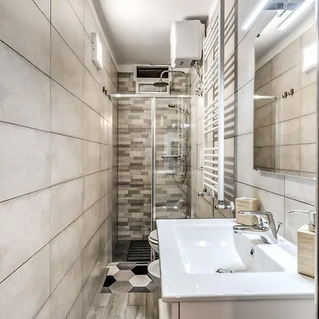 게스트하우스 La Pieza 4*