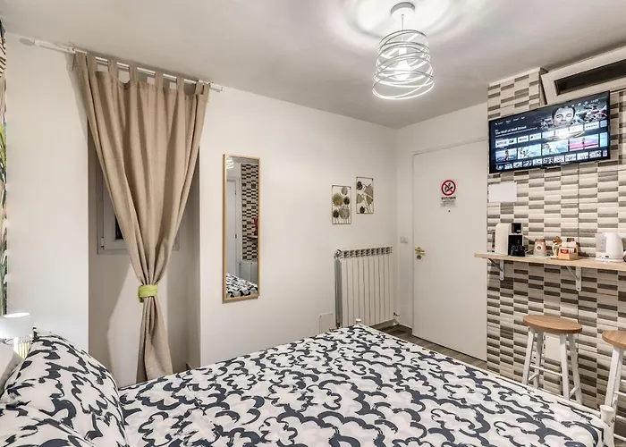 Private Near Old Town And Center La Pieza Private Garage 3* Bari