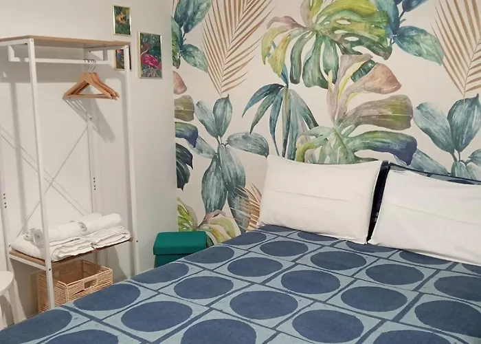 Vendégház Private Near Old Town And Center La Pieza Private Garage 3*